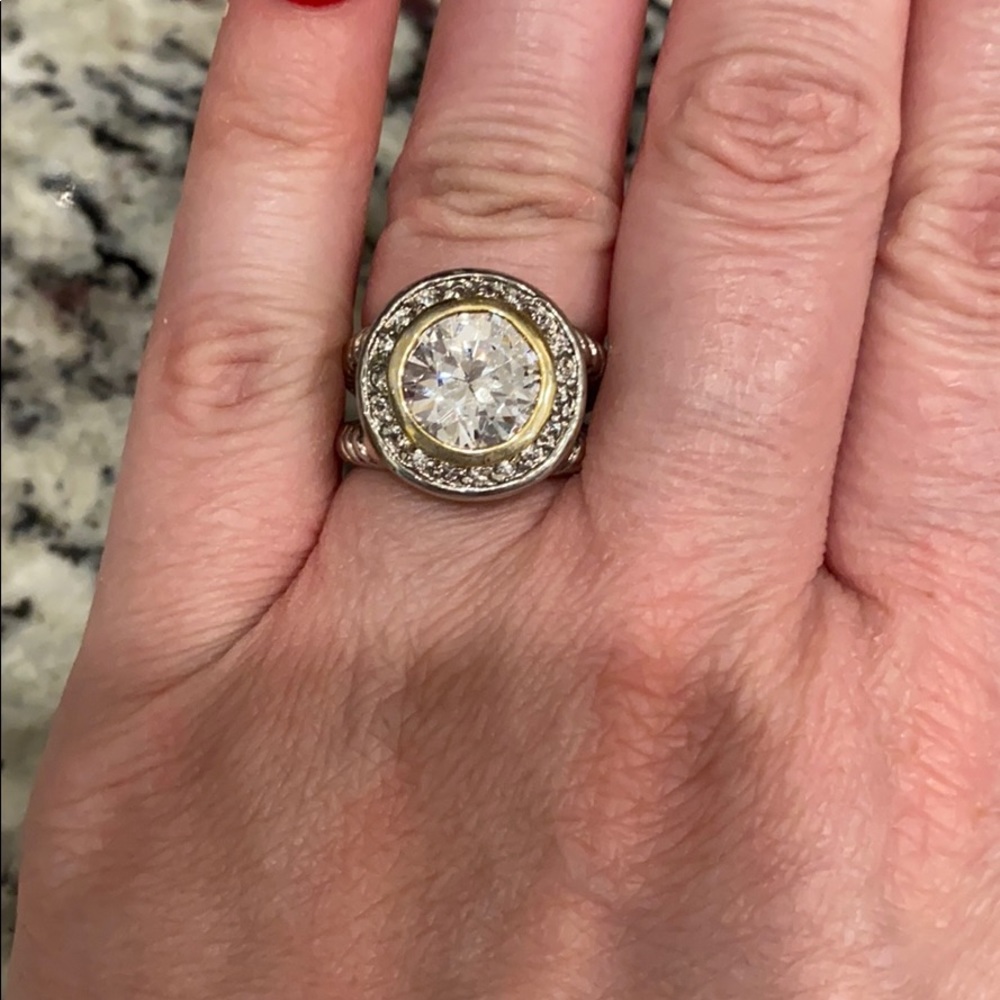 Fashion ring